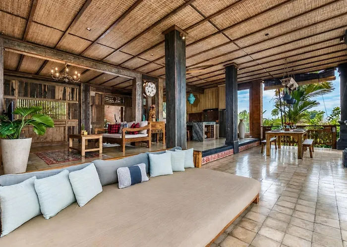 The Joglo At Umah Sunset Villa